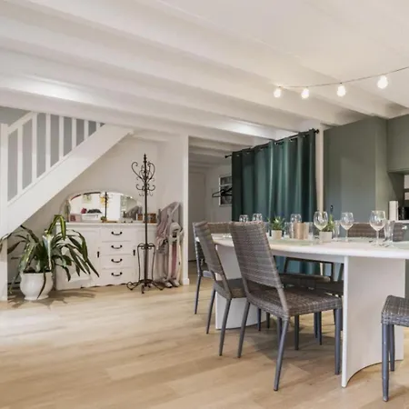 Au Vert, Maison De à Treillières, Proche De Nantes Casa de Férias *